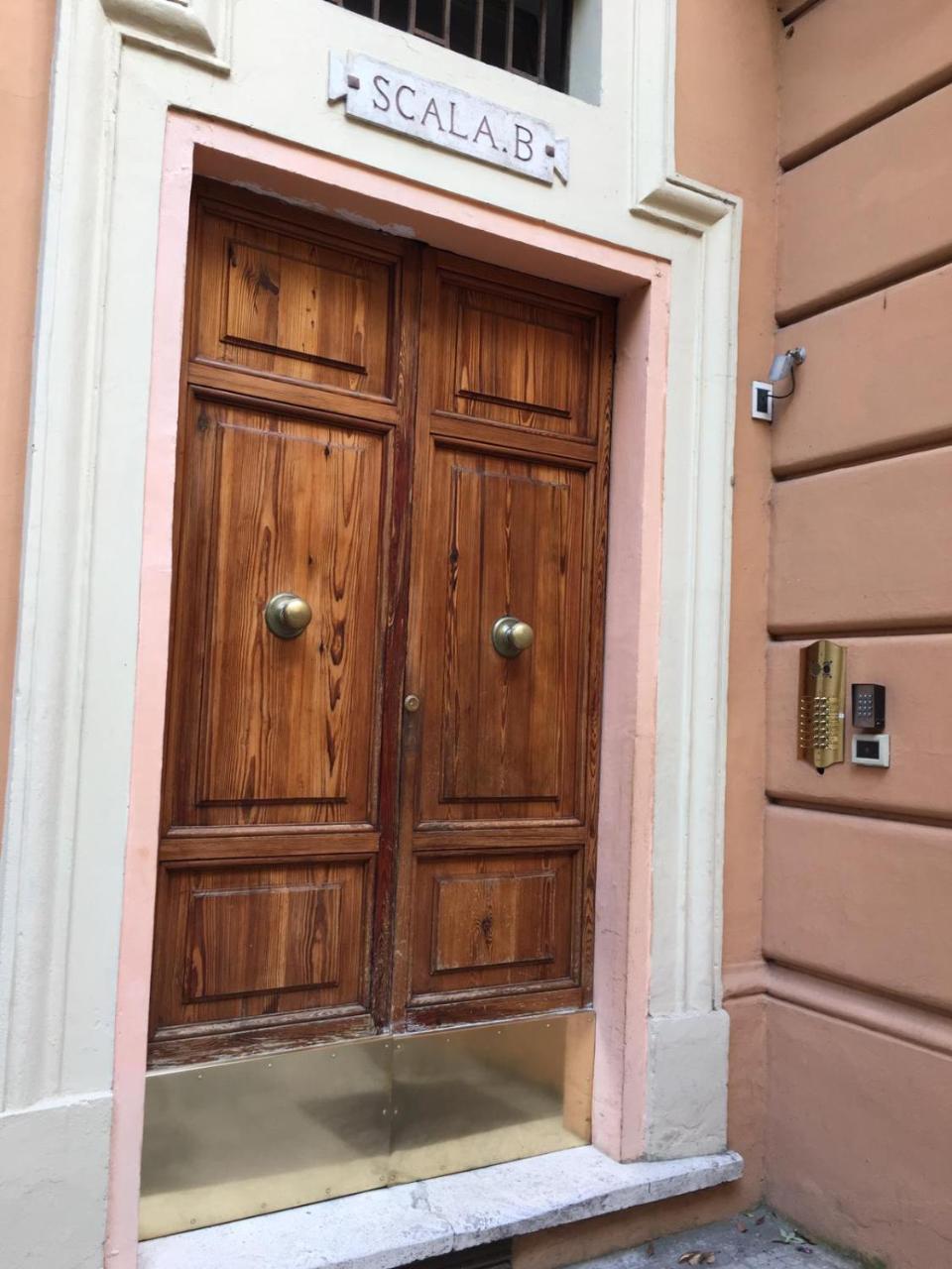 Face To Face House Bed & Breakfast Rome Exterior photo